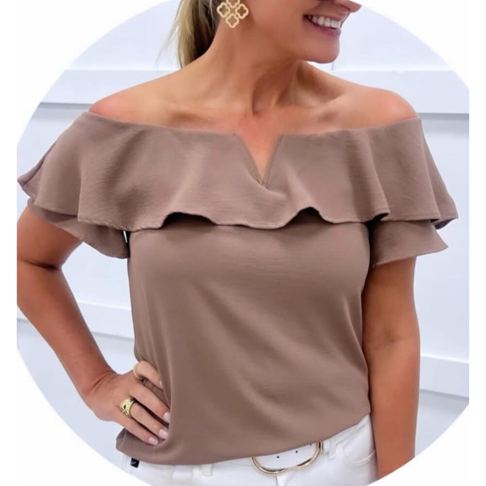 Les Amis Nadia off the shoulder blouse NWT‎ size small
